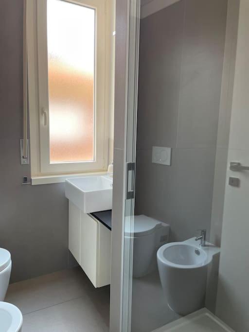 Suite De Rolandis Cin Itoo5Oo5C22Cdbezny Asti Exterior foto